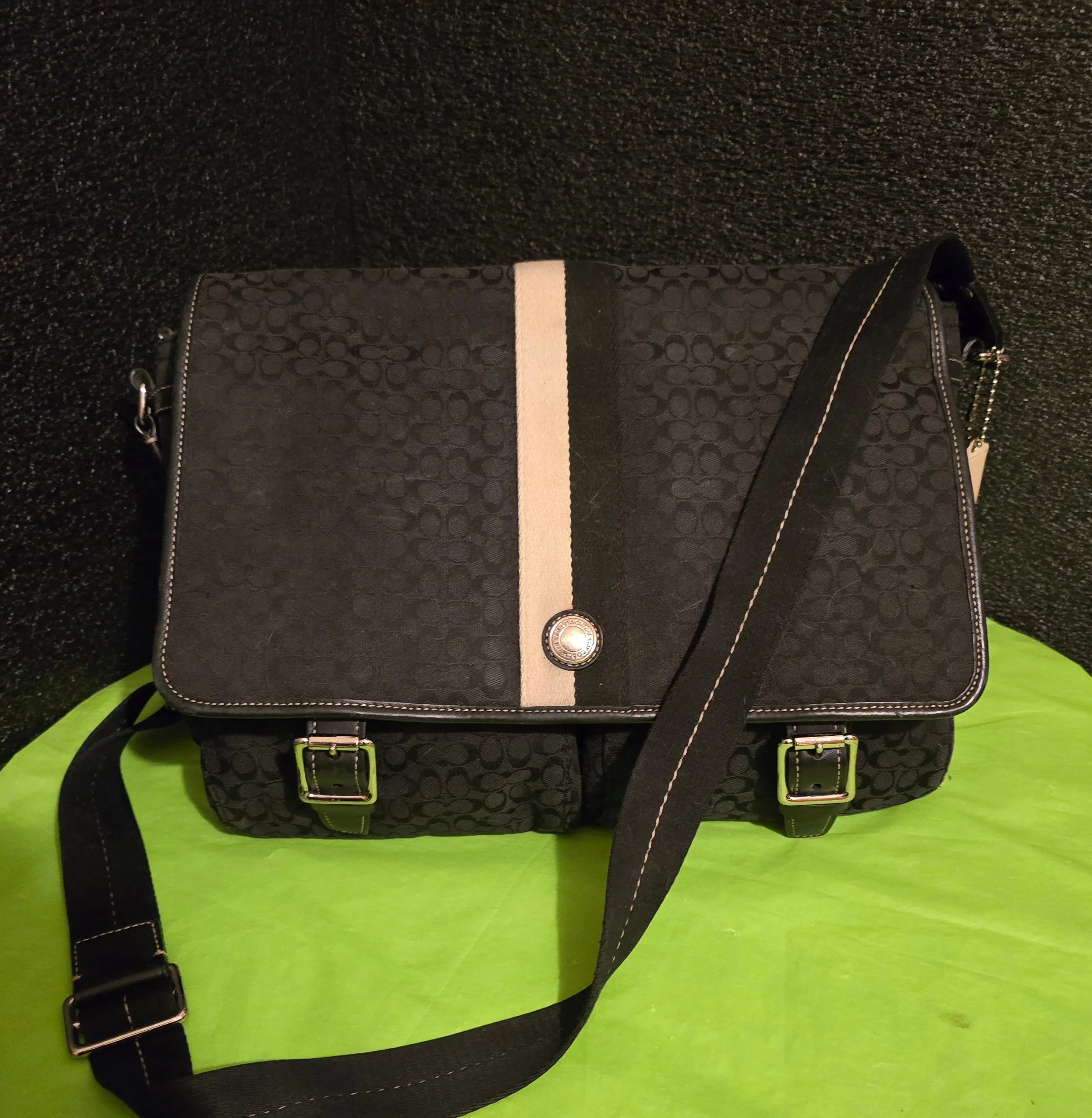 Coach 71083 Multi-Use Messenger Laptop Shoulderbag with Leather Wristlet