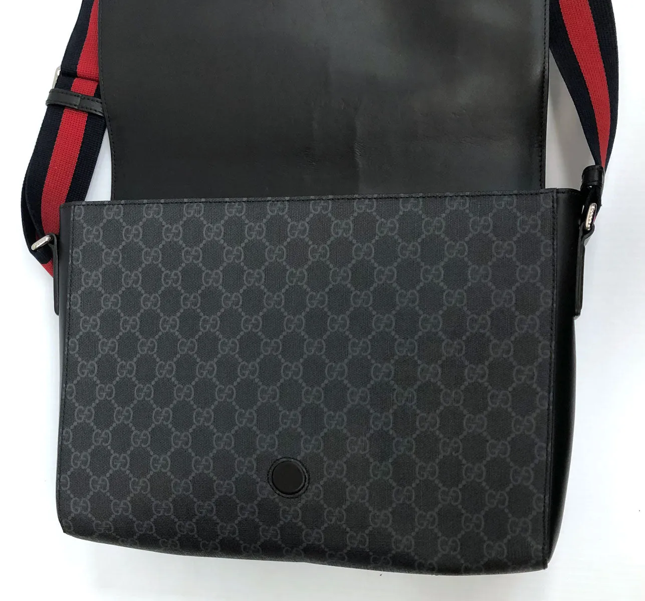 Gucci GG Supreme Black Flap Messenger Bag