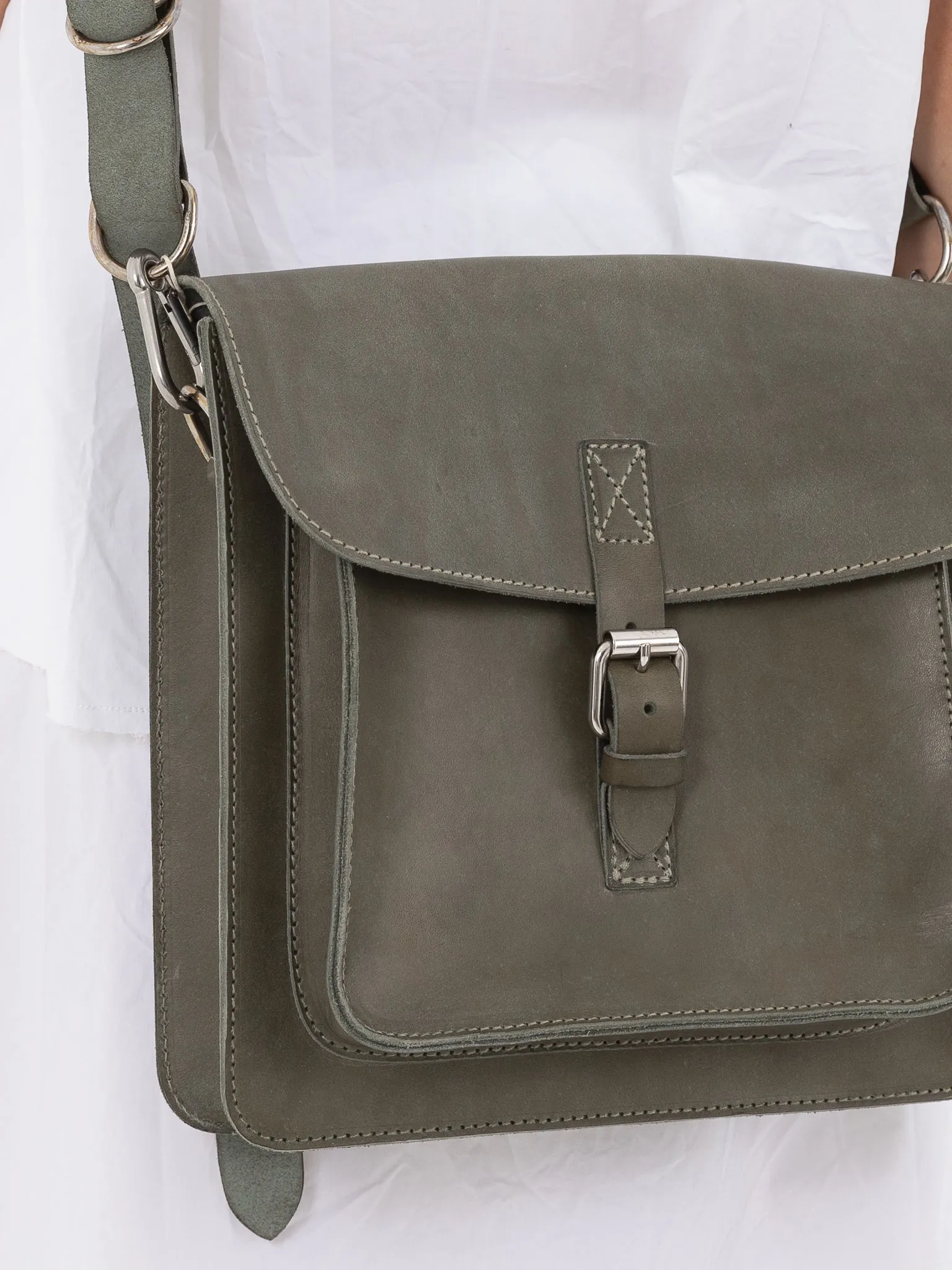 Guidi CM8 Crossbody Satchel