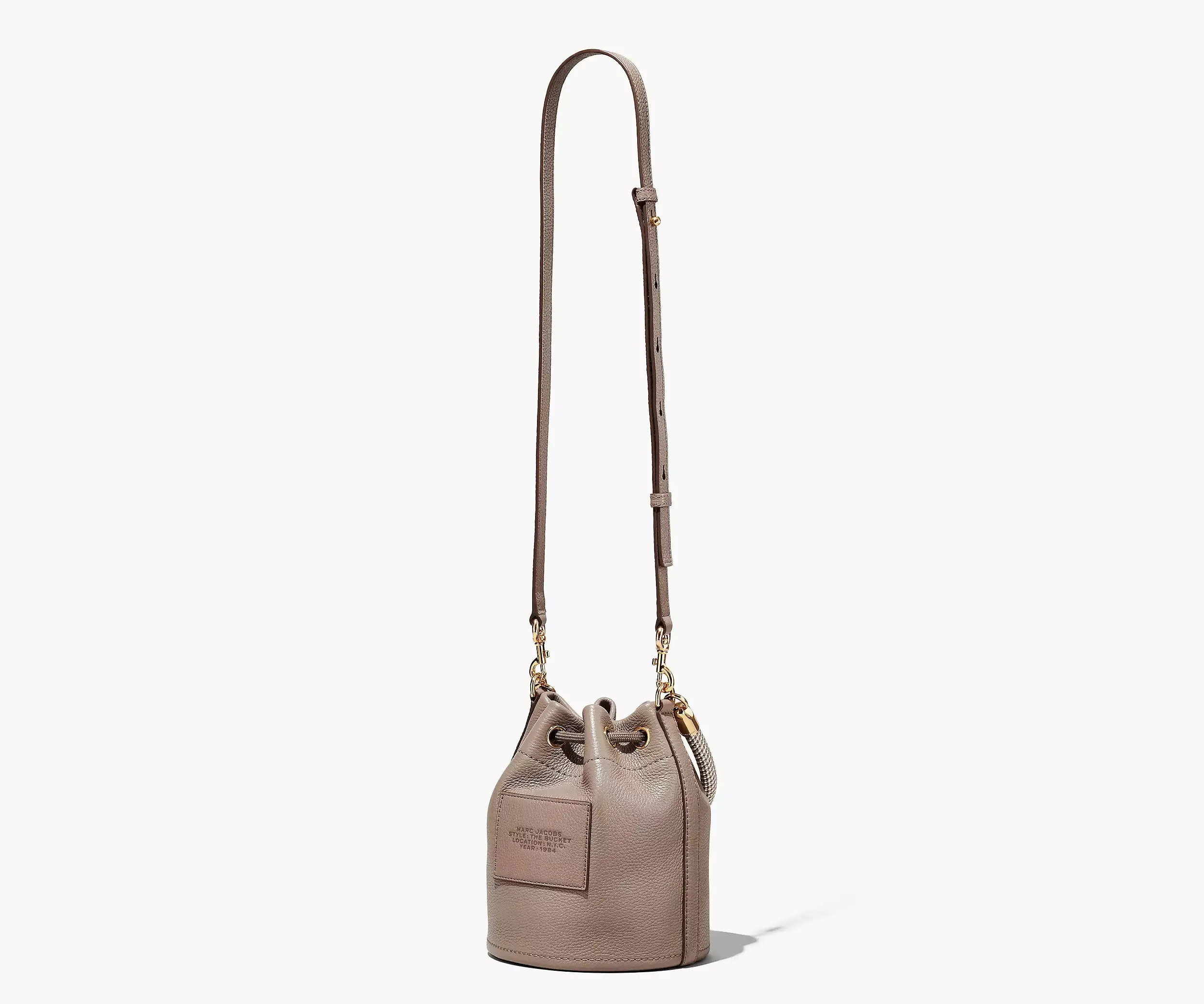 Marc Jacobs The Leather Bucket Bag Cement